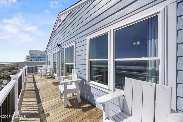 905 Carolina Beach Avenue S, Carolina Beach, NC 28428