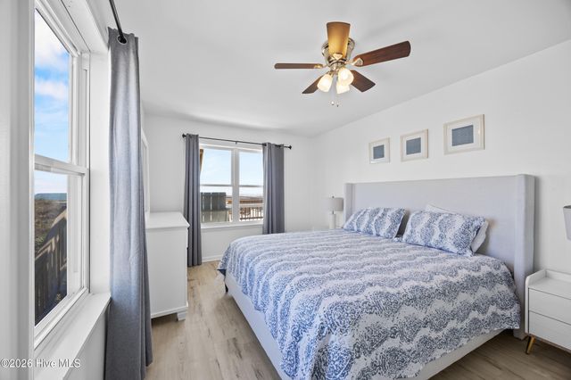 905 Carolina Beach Avenue S, Carolina Beach, NC 28428