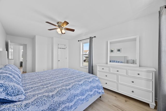 905 Carolina Beach Avenue S, Carolina Beach, NC 28428