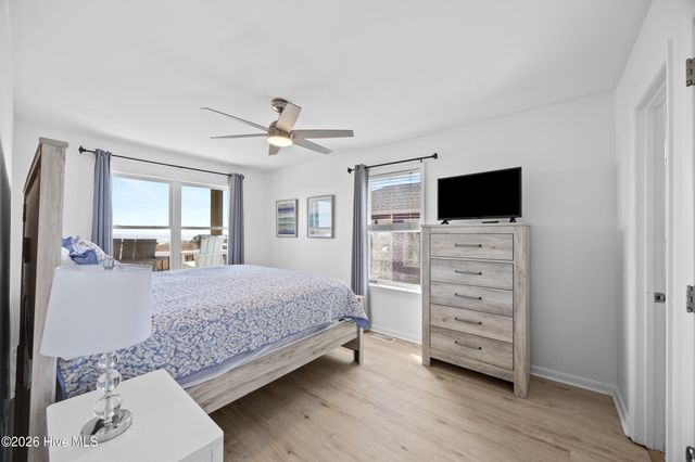 905 Carolina Beach Avenue S, Carolina Beach, NC 28428