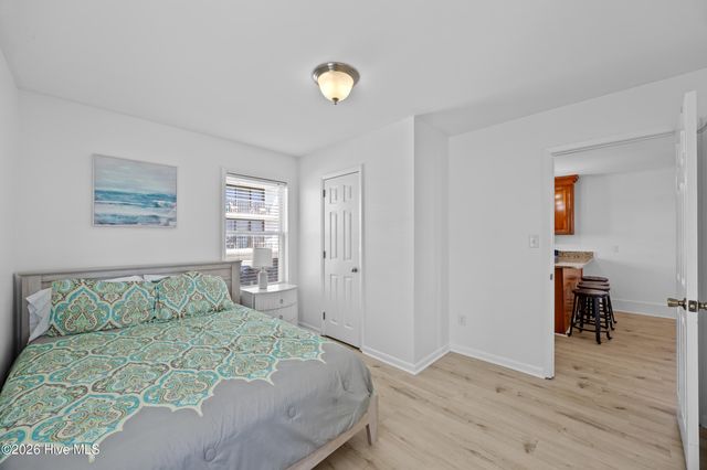 905 Carolina Beach Avenue S, Carolina Beach, NC 28428