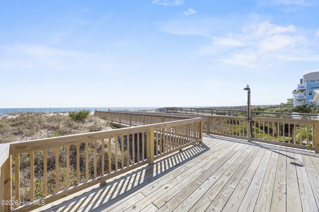 905 Carolina Beach Avenue S, Carolina Beach, NC 28428