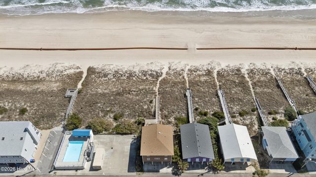 905 Carolina Beach Avenue S, Carolina Beach, NC 28428