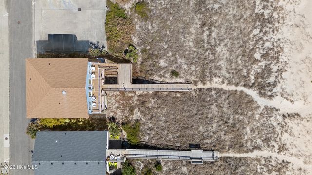 905 Carolina Beach Avenue S, Carolina Beach, NC 28428