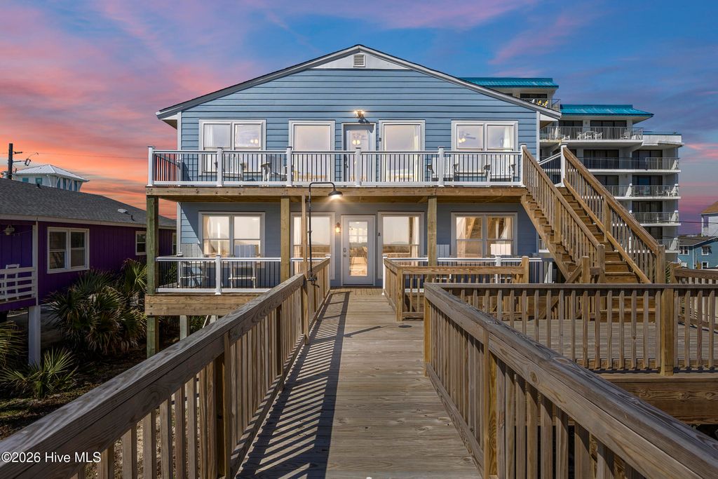 905 Carolina Beach Avenue S, Carolina Beach, NC 28428