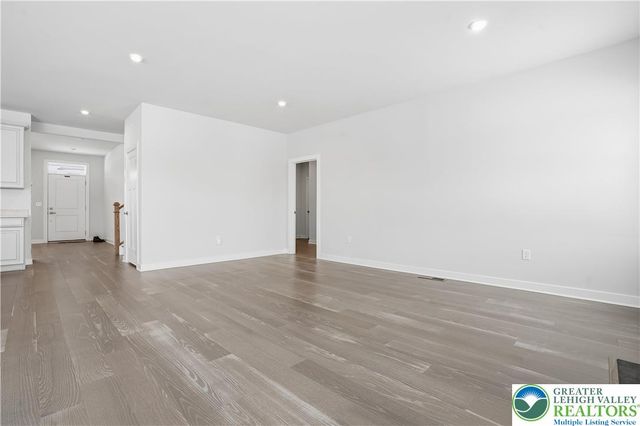 6405 Robin Road, Lower Macungie Twp, PA 18062