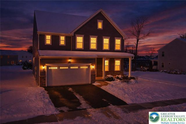 6405 Robin Road, Lower Macungie Twp, PA 18062