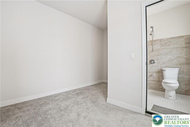 6405 Robin Road, Lower Macungie Twp, PA 18062