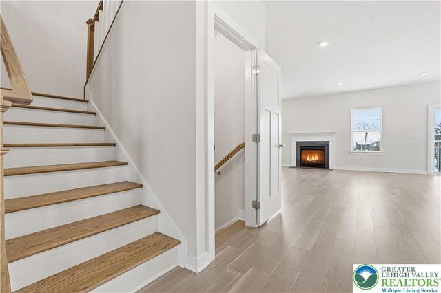 6405 Robin Road, Lower Macungie Twp, PA 18062