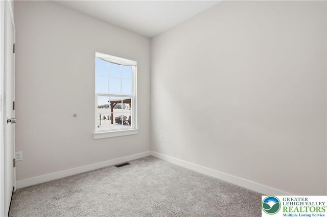 6405 Robin Road, Lower Macungie Twp, PA 18062