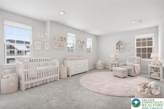 6405 Robin Road, Lower Macungie Twp, PA 18062