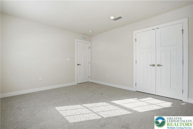 6405 Robin Road, Lower Macungie Twp, PA 18062