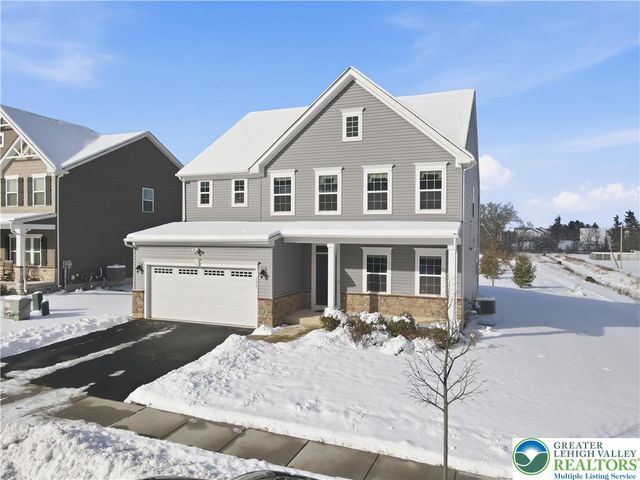 6405 Robin Road, Lower Macungie Twp, PA 18062