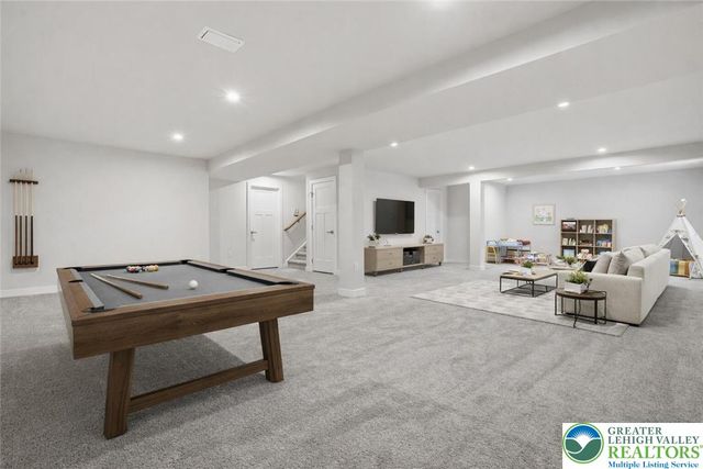 6405 Robin Road, Lower Macungie Twp, PA 18062