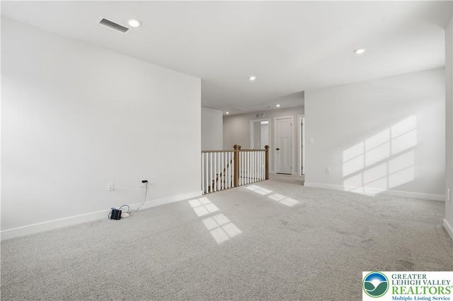 6405 Robin Road, Lower Macungie Twp, PA 18062