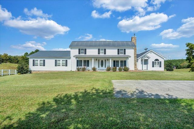 12715 Smith Mountain Lake PKWY, Huddleston, VA 24104