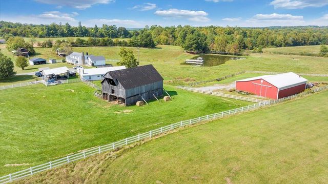 12715 Smith Mountain Lake PKWY, Huddleston, VA 24104