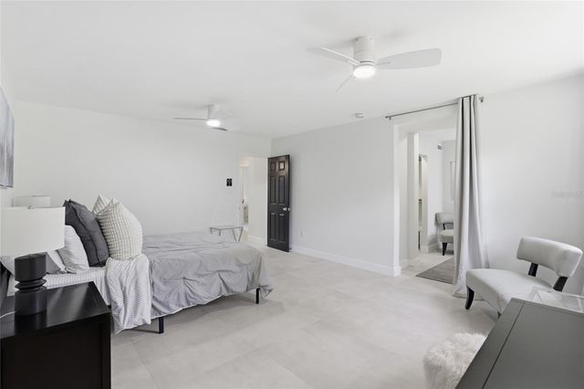 831 NW 20TH TERRACE, Gainesville, FL 32603