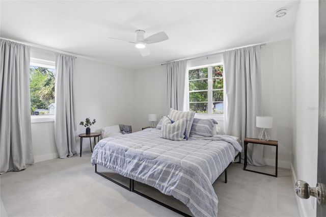 831 NW 20TH TERRACE, Gainesville, FL 32603
