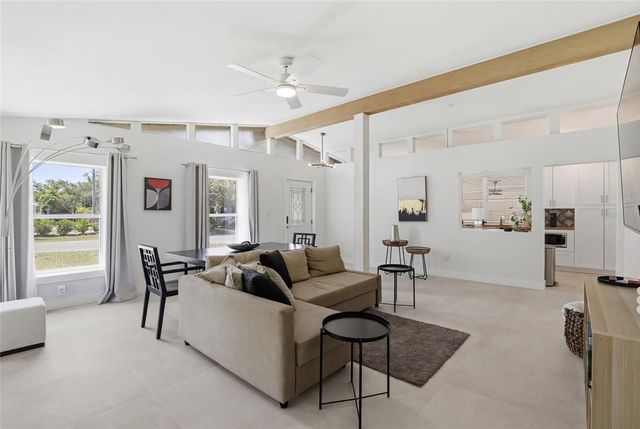 831 NW 20TH TERRACE, Gainesville, FL 32603