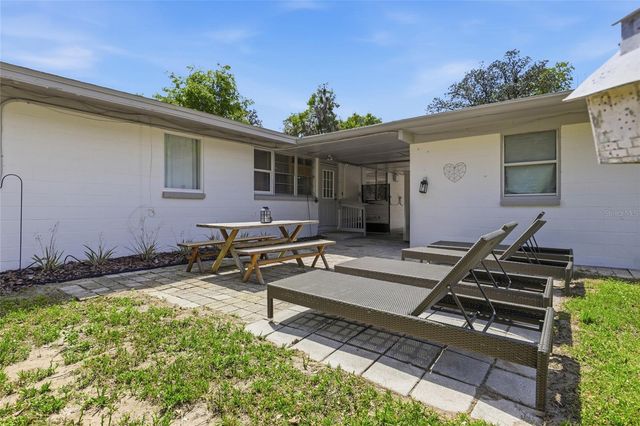831 NW 20TH TERRACE, Gainesville, FL 32603