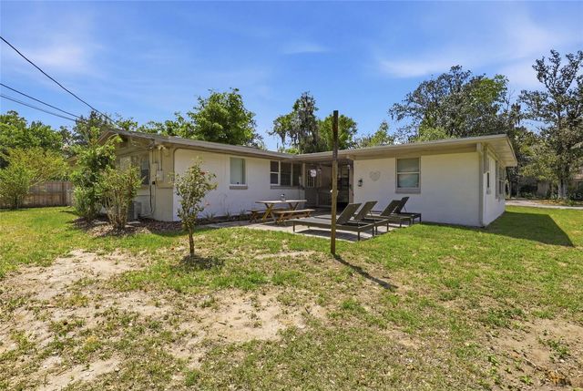 831 NW 20TH TERRACE, Gainesville, FL 32603