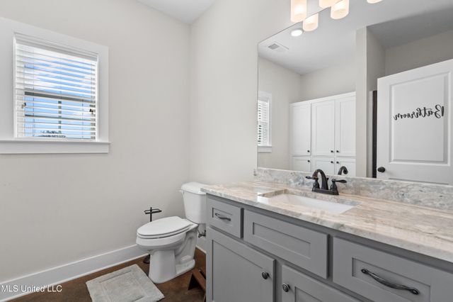 4565 Pleasant Breeze Drive, Olive Branch, MS 38654