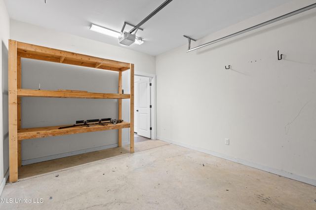 4565 Pleasant Breeze Drive, Olive Branch, MS 38654