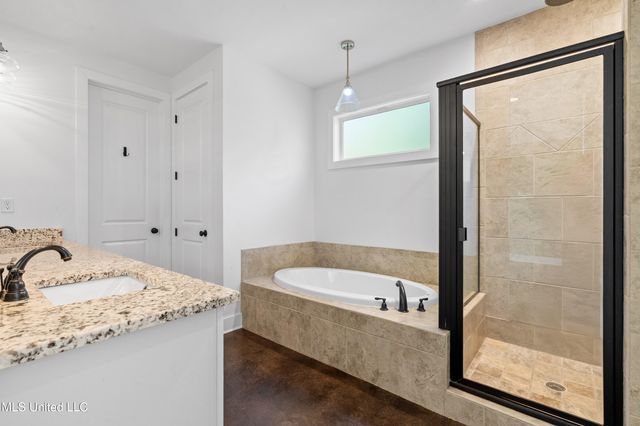 4565 Pleasant Breeze Drive, Olive Branch, MS 38654