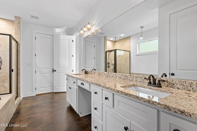 4565 Pleasant Breeze Drive, Olive Branch, MS 38654