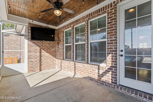 4565 Pleasant Breeze Drive, Olive Branch, MS 38654