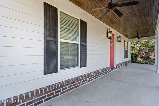 4565 Pleasant Breeze Drive, Olive Branch, MS 38654