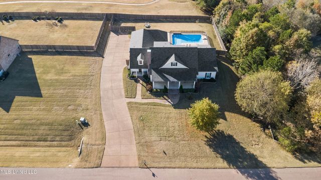 4565 Pleasant Breeze Drive, Olive Branch, MS 38654