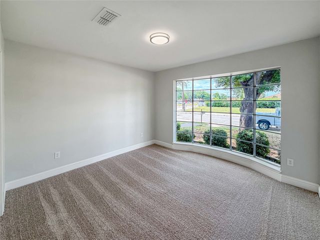 100 W Pleasantview Drive, Hurst, TX 76054