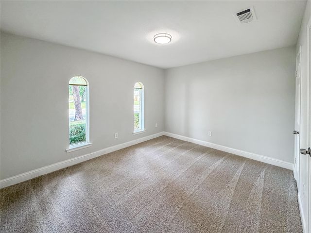 100 W Pleasantview Drive, Hurst, TX 76054