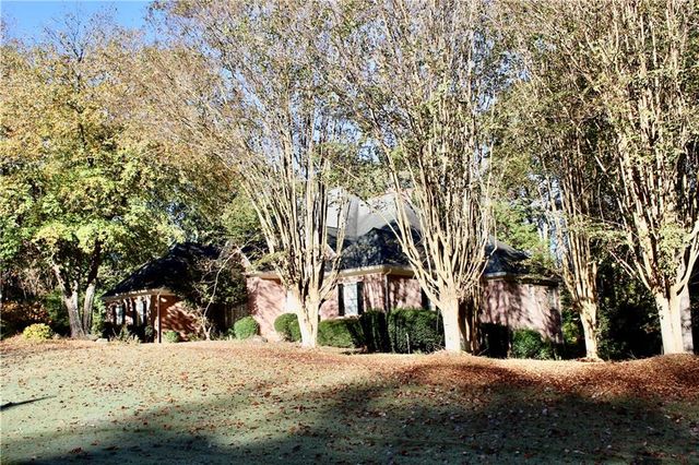 305 Rhodes Chase Court, Alpharetta, GA 30004