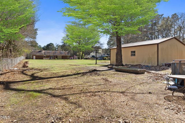 1206 Wilderness Drive, Spring Lake, NC 28390