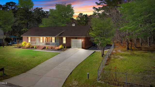 1206 Wilderness Drive, Spring Lake, NC 28390
