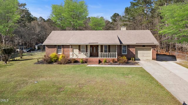 1206 Wilderness Drive, Spring Lake, NC 28390