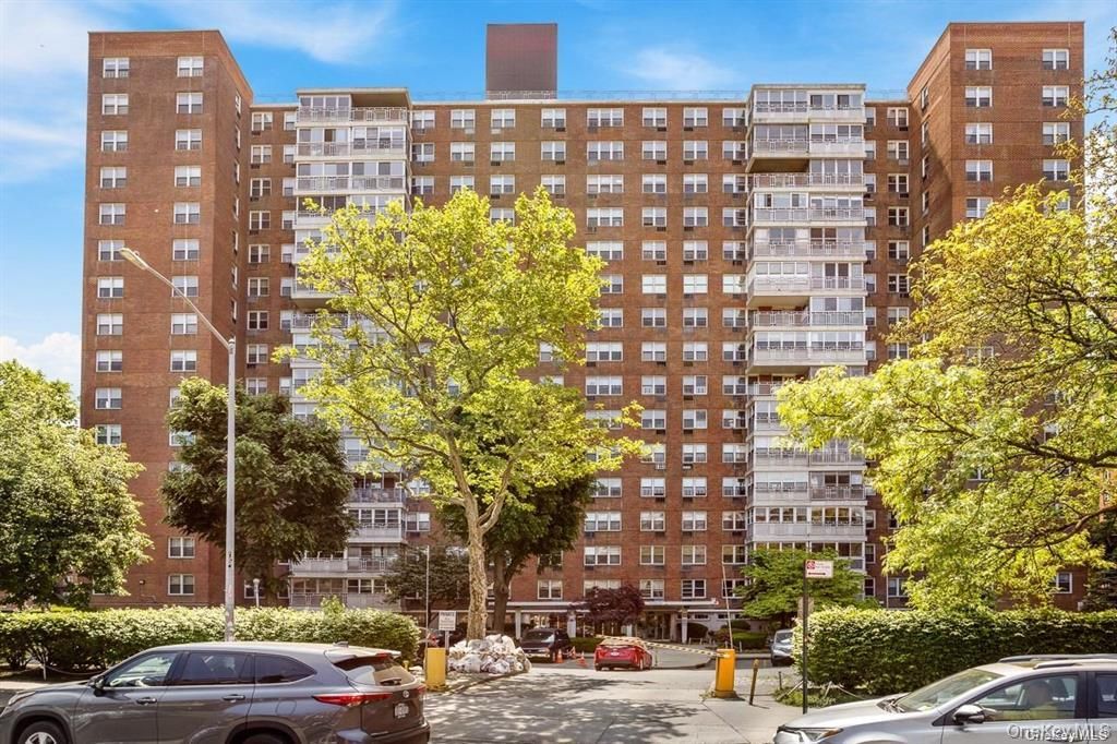 43-10 Kissena Boulevard 2, Flushing, NY 11355 — exterior