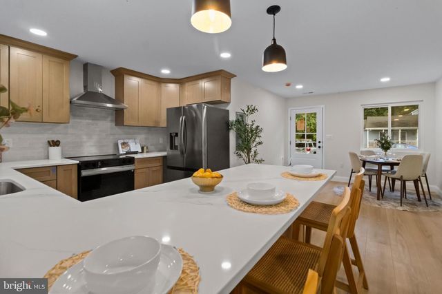333 BAY AVE, Prince Frederick, MD 20678
