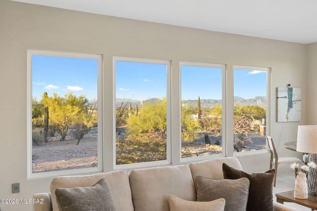 6640 N Camino Padre Isidoro, Tucson, AZ 85718