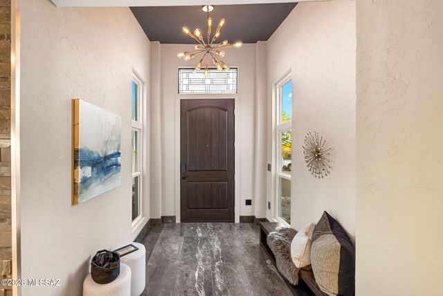 6640 N Camino Padre Isidoro, Tucson, AZ 85718