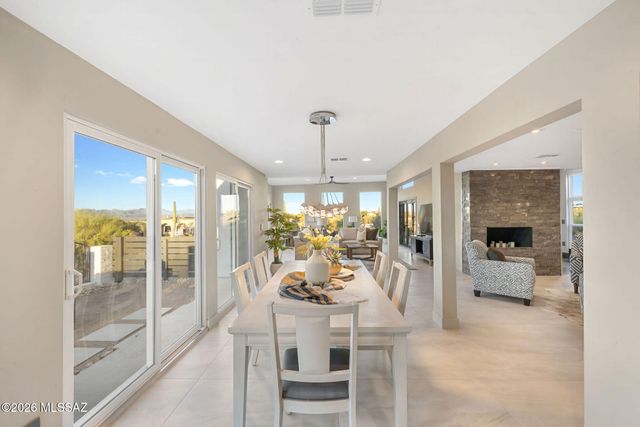 6640 N Camino Padre Isidoro, Tucson, AZ 85718