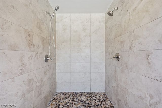 702 Greenbriar Townhouse Way, Las Vegas, NV 89121