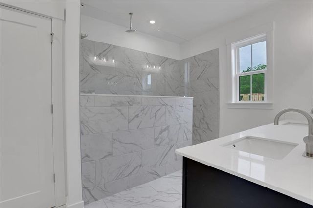 112 Bridgecrest Road, Roswell, GA 30075