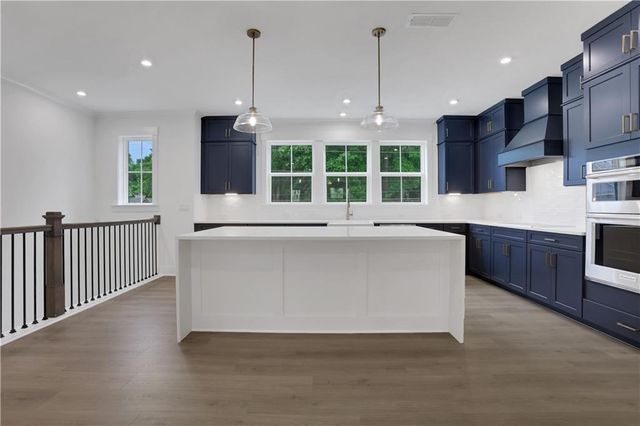 112 Bridgecrest Road, Roswell, GA 30075