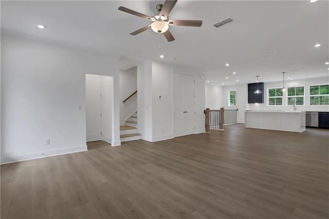 112 Bridgecrest Road, Roswell, GA 30075