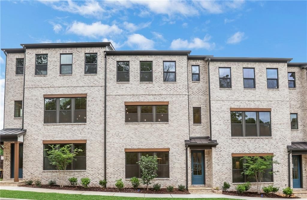112 Bridgecrest Road, Roswell, GA 30075