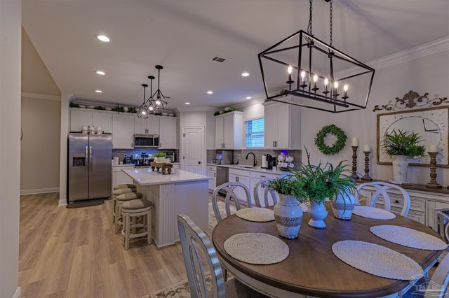 4601 Queen Palm Ct, Pace, FL 32571